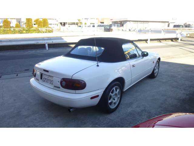 1993 Mazda Roadster (Eunos Roadster / MX-5) JDM car for sale — photo 6 of 20
