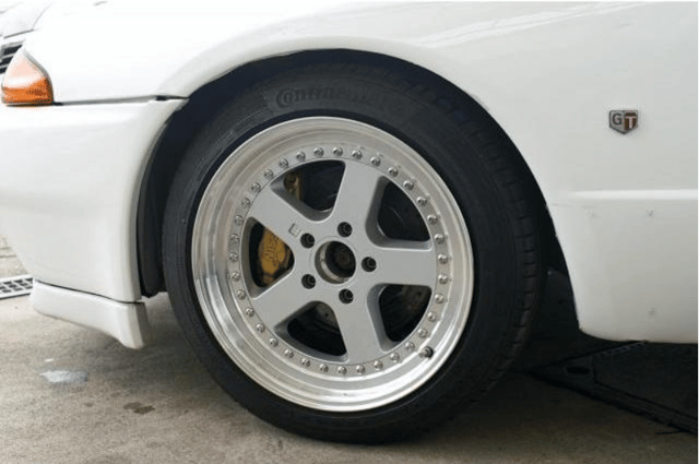1991 Nissan Skyline JDM car for sale — photo 10 of 19