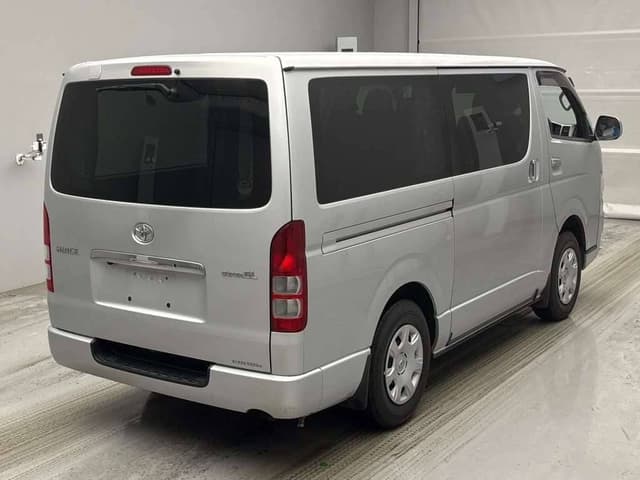 2009 Toyota HiAce JDM car for sale — photo 2 of 2