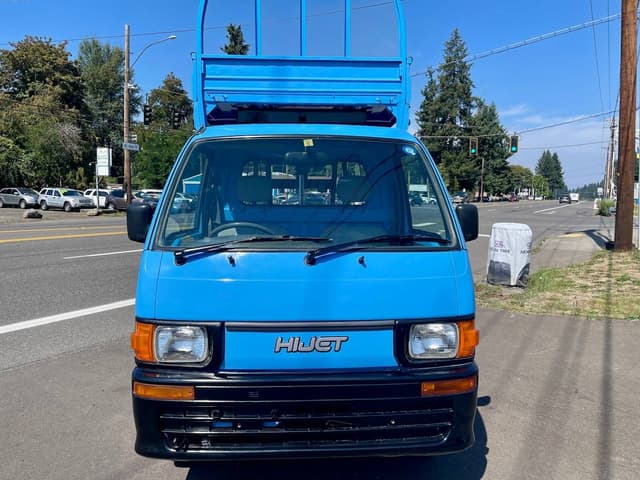 1998 Daihatsu Hijet JDM car for sale — photo 4 of 25