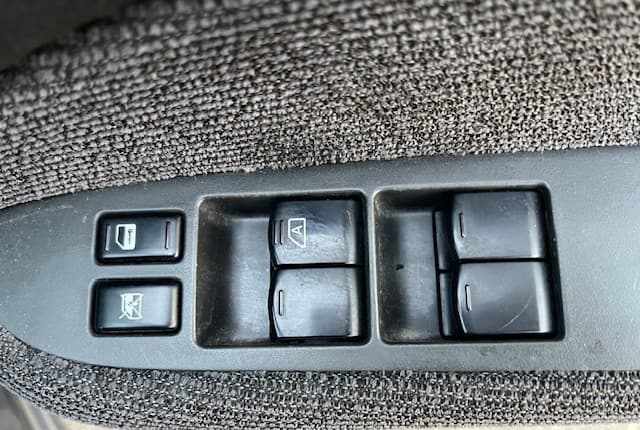 2008 Nissan Bluebird JDM car for sale — photo 19 of 25