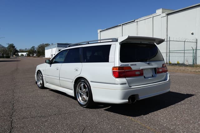 1997 Nissan Stagea JDM car for sale — photo 9 of 20
