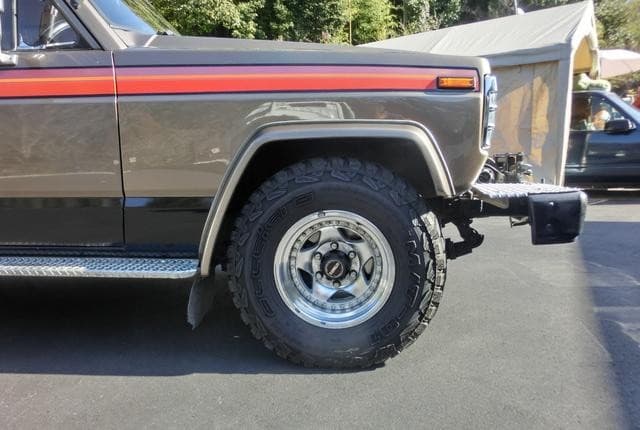 1987 Nissan Safari JDM car for sale — photo 16 of 25
