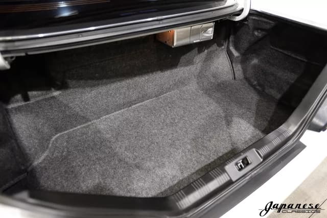 1996 Nissan Gloria JDM car for sale — photo 21 of 25
