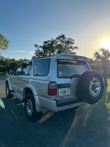 1996 Toyota Hilux Surf JDM car for sale — photo 5 of 18