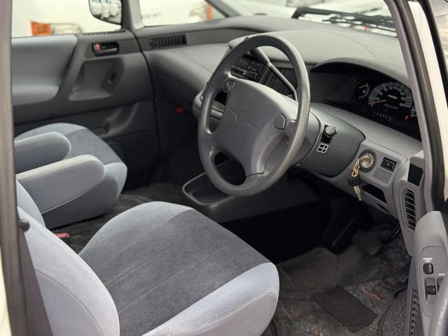 1999 Toyota Estima JDM car for sale — photo 20 of 25