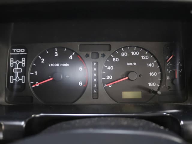 1998 Isuzu Bighorn JDM car for sale — photo 11 of 25