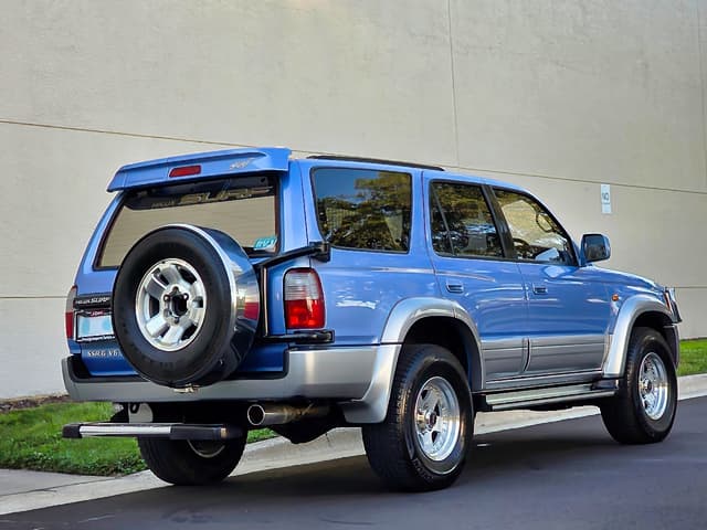 1996 Toyota Hilux Surf JDM car for sale — photo 23 of 25