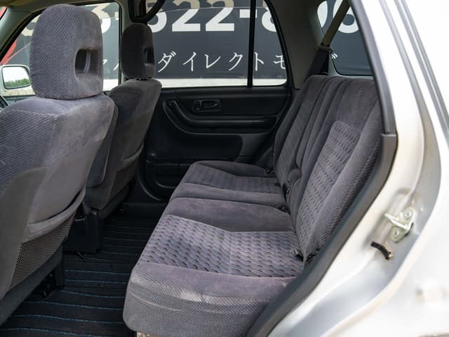 1998 Honda CR-V JDM car for sale — photo 14 of 17