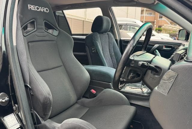 2003 Toyota Crown JDM car for sale — photo 21 of 25