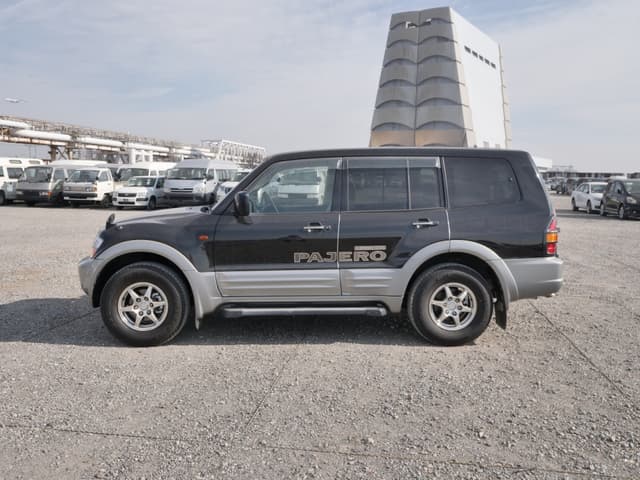 2001 Mitsubishi Pajero JDM car for sale — photo 8 of 25