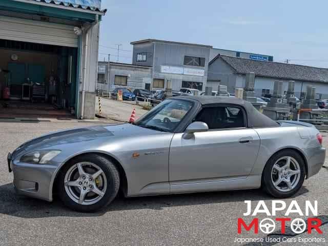 2001 Honda S2000 JDM car for sale — photo 8 of 10