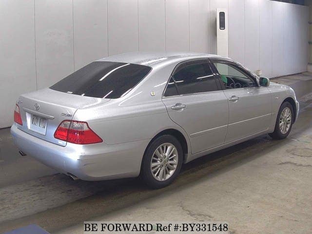 2007 Toyota Crown JDM car for sale — photo 2 of 6