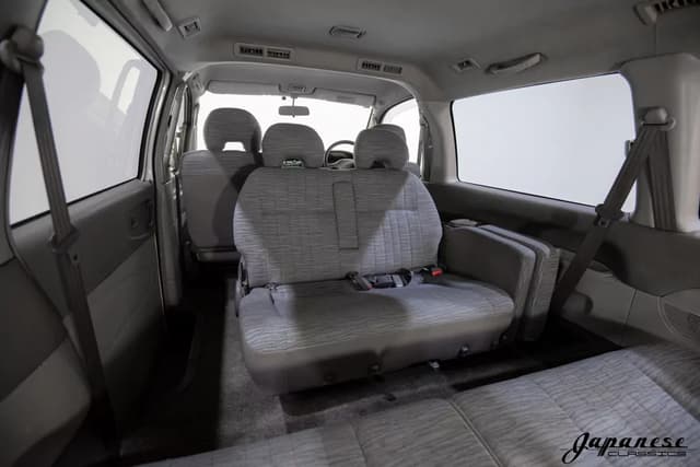 1994 Mitsubishi Delica JDM car for sale — photo 17 of 25