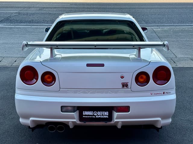 Nissan Skyline JDM car for sale — photo 22 of 25