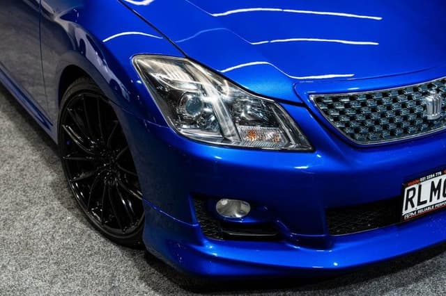 2009 Toyota Crown JDM car for sale — photo 10 of 18