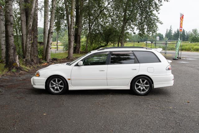 2001 Toyota Caldina JDM car for sale — photo 7 of 13