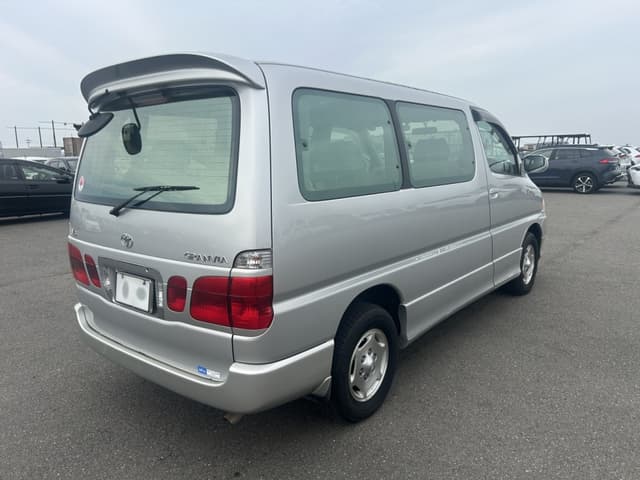 2001 Toyota Grand Hiace JDM car for sale — photo 5 of 25