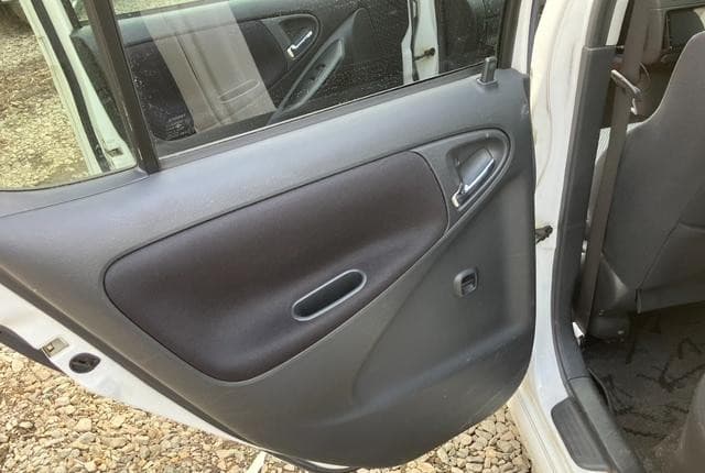 2003 Toyota Vitz JDM car for sale — photo 25 of 25