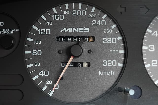 1990 Nissan Skyline JDM car for sale — photo 23 of 25