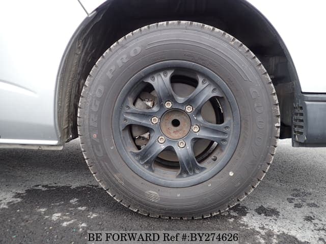 2005 Toyota HiAce JDM car for sale — photo 12 of 25