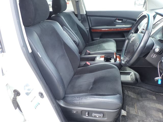 2009 Toyota Harrier JDM car for sale — photo 25 of 25