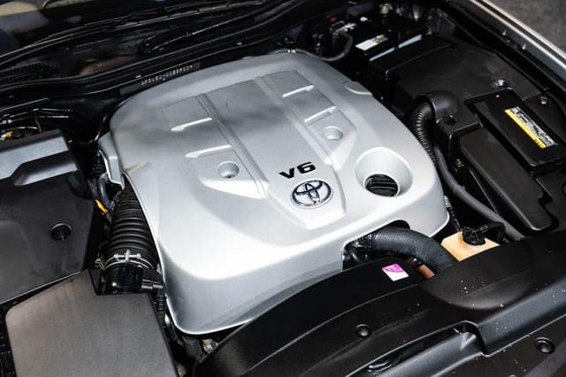 2005 Toyota Crown JDM car for sale — photo 19 of 19