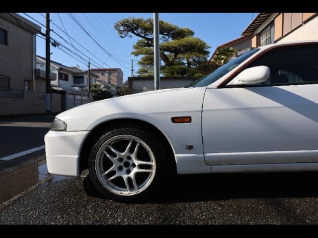 1996 Nissan Skyline JDM car for sale — photo 4 of 5