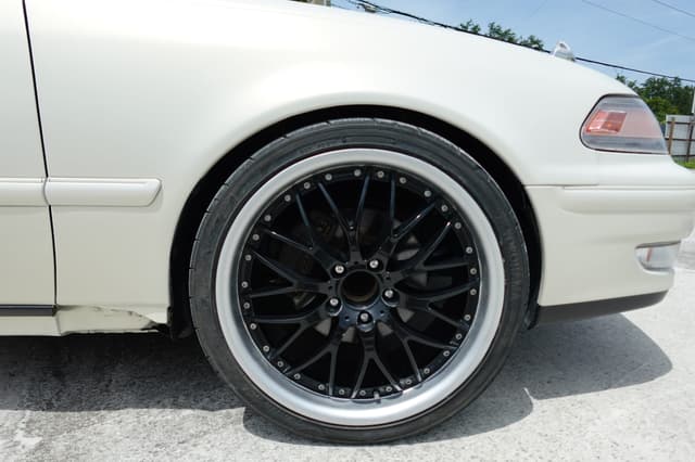 2000 Toyota Mark II JDM car for sale — photo 2 of 17