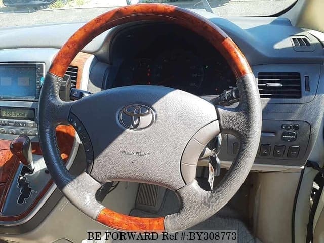 2005 Toyota Alphard JDM car for sale — photo 3 of 8