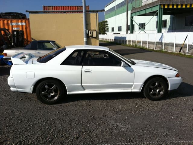 1994 Nissan Skyline JDM car for sale — photo 3 of 5