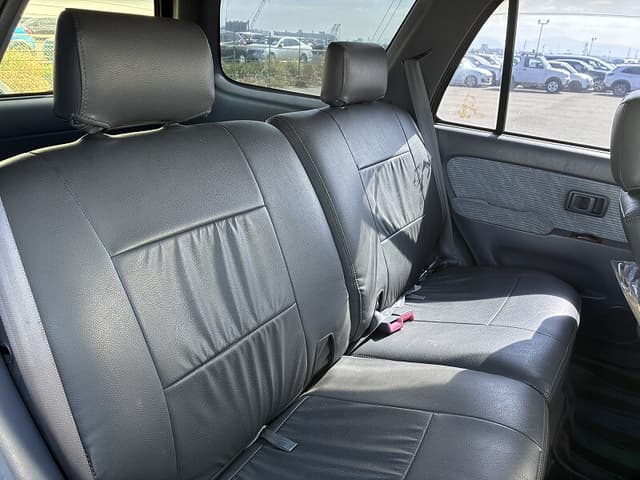 1996 Toyota Hilux Surf JDM car for sale — photo 6 of 8