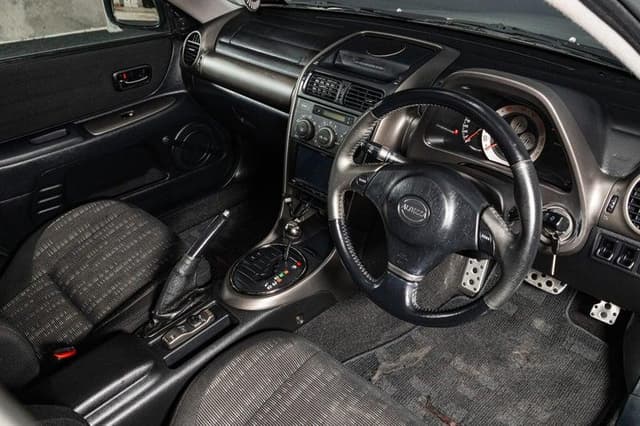 1999 Toyota Altezza JDM car for sale — photo 14 of 20