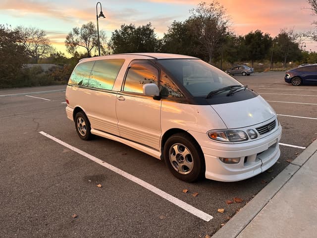 1997 Toyota Estima JDM car for sale — photo 2 of 16