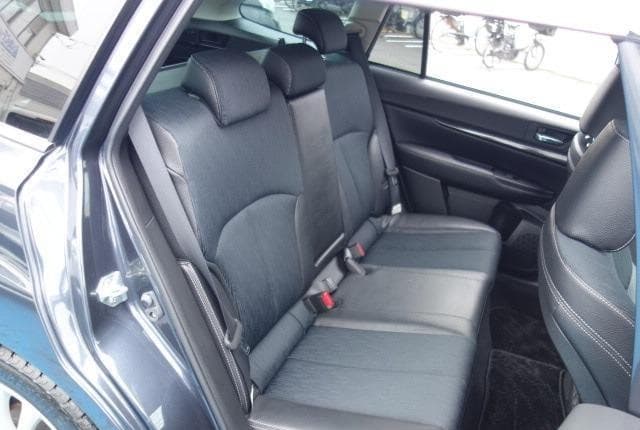 2011 Subaru Legacy JDM car for sale — photo 15 of 25