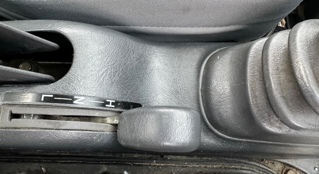 2001 Daihatsu Hijet JDM car for sale — photo 13 of 21
