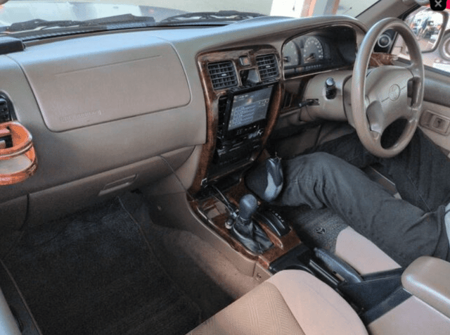 2001 Toyota Hilux Surf JDM car for sale — photo 5 of 10