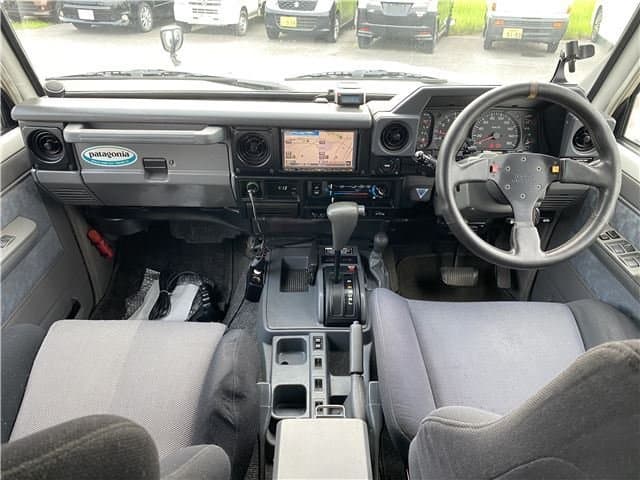 2001 Toyota Land Cruiser JDM car for sale — photo 10 of 21