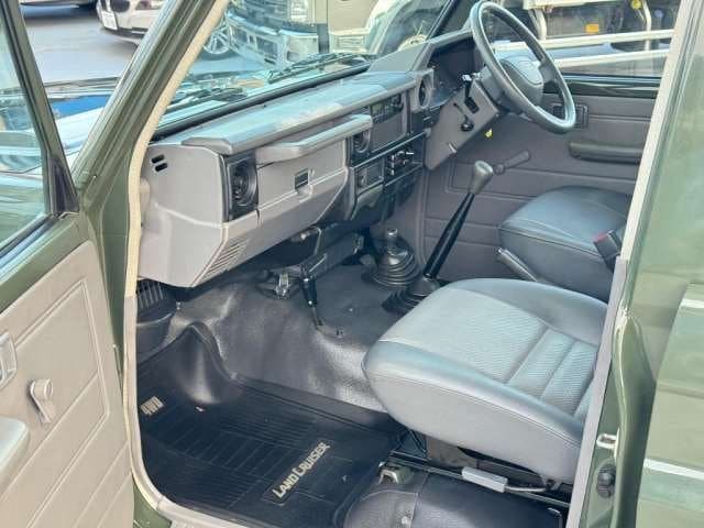 2001 Toyota Land Cruiser JDM car for sale — photo 23 of 25