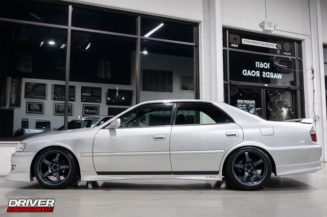 1999 Toyota Chaser JDM car for sale — photo 7 of 10