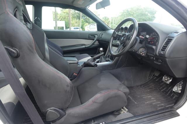 1998 Nissan Skyline JDM car for sale — photo 14 of 18