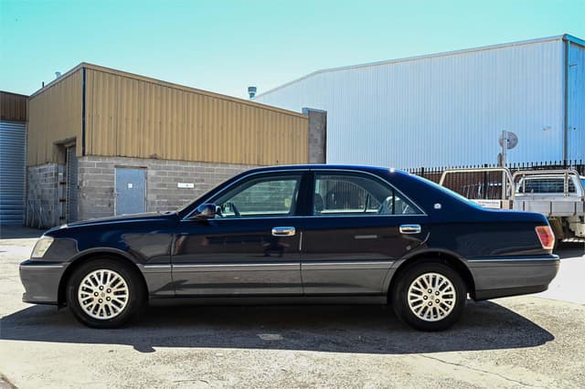 2000 Toyota Crown JDM car for sale — photo 7 of 22