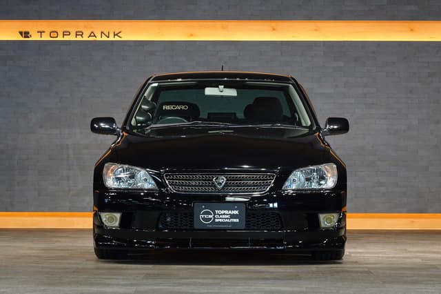 2002 Toyota Altezza JDM car for sale — photo 13 of 25