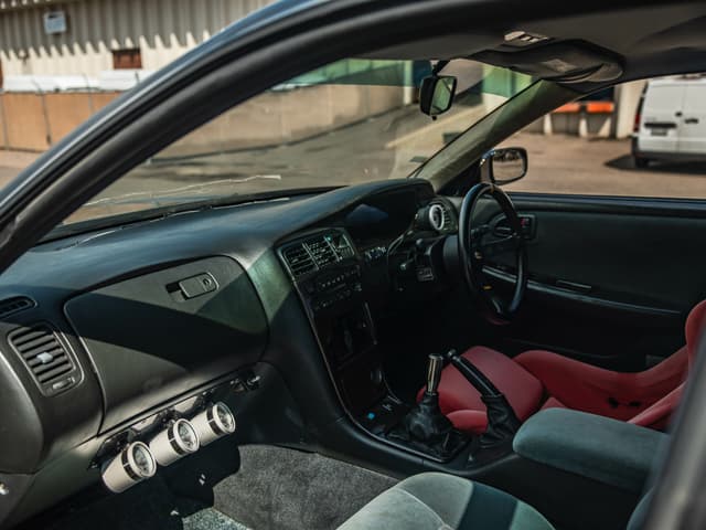 1992 Toyota Chaser JDM car for sale — photo 19 of 22