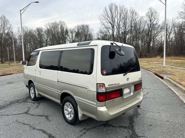 1999 Toyota HiAce JDM car for sale — photo 5 of 10