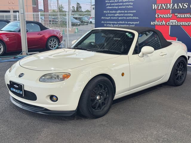 2006 Mazda Roadster (Eunos Roadster / MX-5) JDM car for sale — photo 23 of 25
