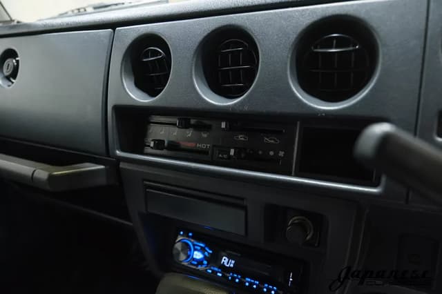 1996 Suzuki Jimny JDM car for sale — photo 10 of 25