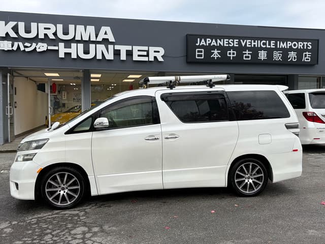 2010 Toyota Vellfire JDM car for sale — photo 3 of 21
