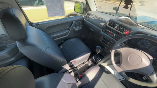 2000 Suzuki Jimny JDM car for sale — photo 4 of 6