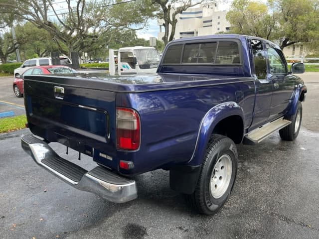 1997 Toyota Hilux JDM car for sale — photo 8 of 19